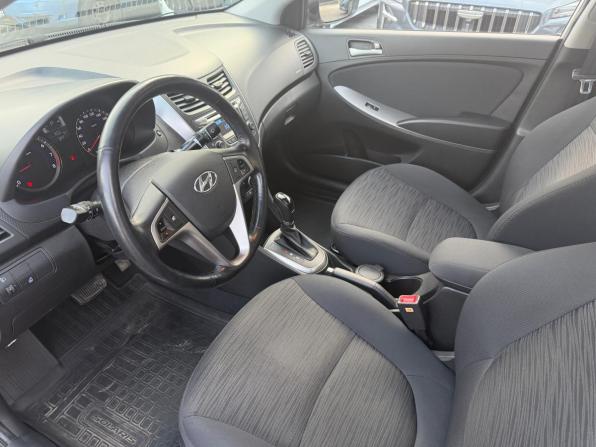 Hyundai Solaris I Рестайлинг с пробегом 2014 года, цена 1 079 000 рублей, 56983 км, седан, Автокод Объявления
