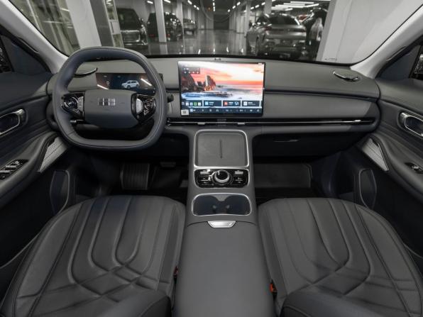 Geely Galaxy Starship 7 с пробегом 2025 года, цена 3 490 000 рублей, 125 км, внедорожник, Автокод Объявления