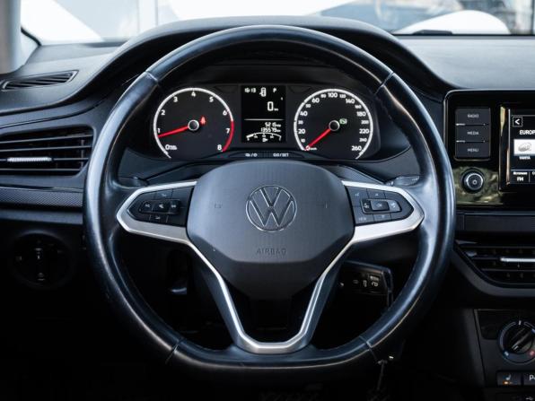 Volkswagen Polo VI с пробегом 2021 года, цена 1 360 000 рублей, 135579 км, лифтбек, Автокод Объявления