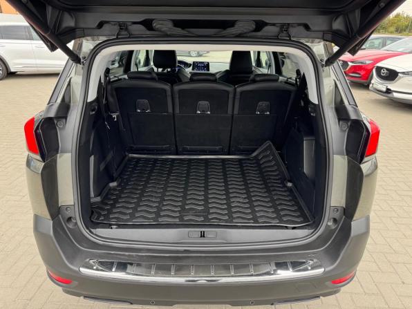 Peugeot 5008 II Рестайлинг с пробегом 2020 года, цена 2 145 000 рублей, 129000 км, внедорожник, Автокод Объявления