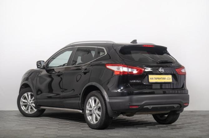 Nissan Qashqai II с пробегом 2017 года, цена 1 799 000 рублей, 111000 км, внедорожник, Автокод Объявления
