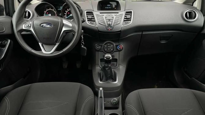 Ford Fiesta Mk6 Рестайлинг с пробегом 2015 года, цена 769 000 рублей, 202000 км, седан, Автокод Объявления