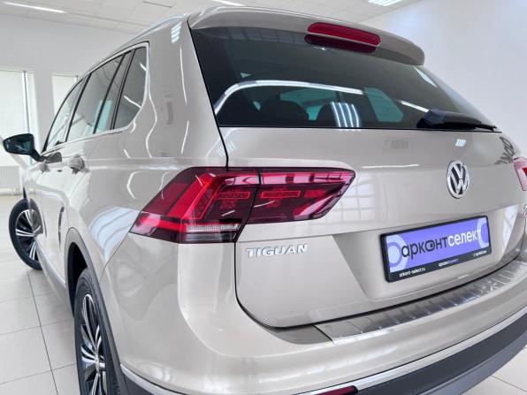 Volkswagen Tiguan II с пробегом 2017 года, цена 2 300 000 рублей, 157751 км, внедорожник, Автокод Объявления