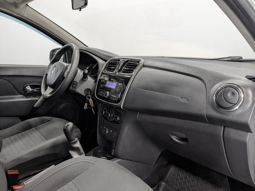 Renault Logan II Санкт-Петербург  - изображение 13