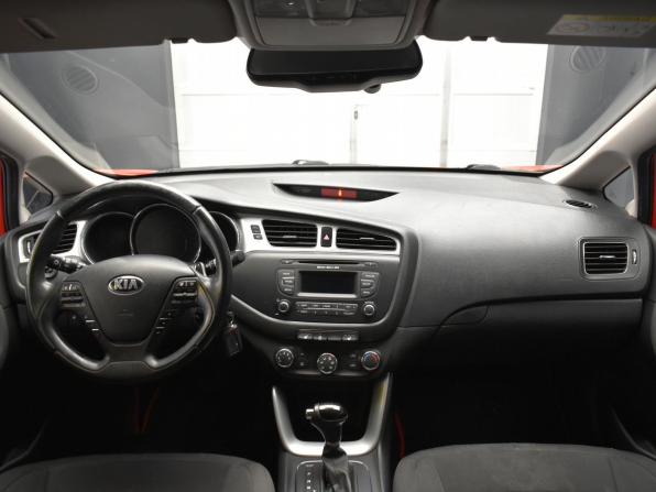 Kia Ceed II с пробегом 2015 года, цена 1 140 000 рублей, 149964 км, хэтчбек, Автокод Объявления