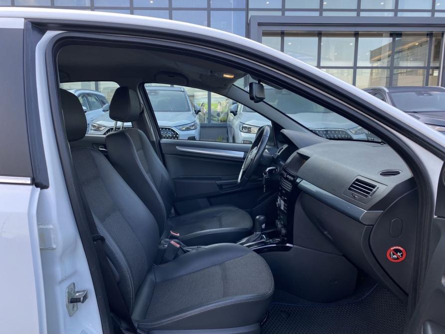 Opel Astra H Рестайлинг Москва  - изображение 19