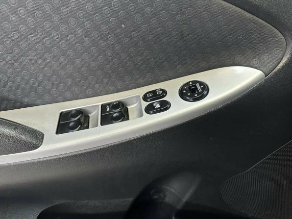 Hyundai Solaris I с пробегом 2012 года, цена 594 639 рублей, 220244 км, хэтчбек, Автокод Объявления