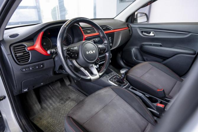 Kia Rio IV Рестайлинг с пробегом 2021 года, цена 2 300 000 рублей, 168135 км, хэтчбек, Автокод Объявления