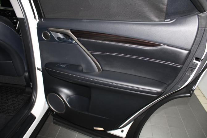 Lexus RX IV Рестайлинг с пробегом 2019 года, цена 4 990 000 рублей, 63649 км, внедорожник, Автокод Объявления