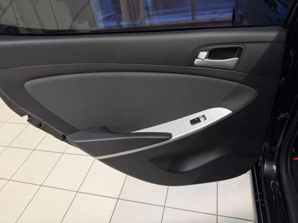 Hyundai Solaris I с пробегом 2011 года, цена 780 000 рублей, 228838 км, хэтчбек, Автокод Объявления