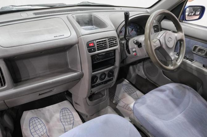 Nissan Cube I (Z10) с пробегом 2000 года, цена 299 000 рублей, 134139 км, компактвэн, Автокод Объявления