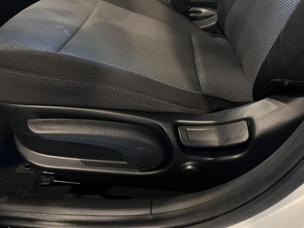 Hyundai Solaris II Рестайлинг с пробегом 2022 года, цена 1 600 000 рублей, 112591 км, седан, Автокод Объявления