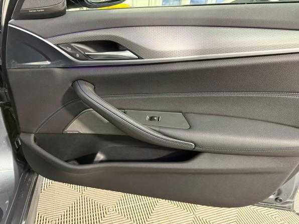 BMW 5 серии VII (G30/G31/G38) с пробегом 2020 года, цена 4 389 000 рублей, 68072 км, седан, Автокод Объявления