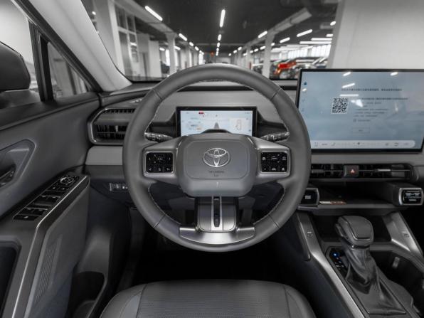 Toyota RAV4 VI (XA60) с пробегом 2026 года, цена 4 515 000 рублей, 11 км, внедорожник, Автокод Объявления