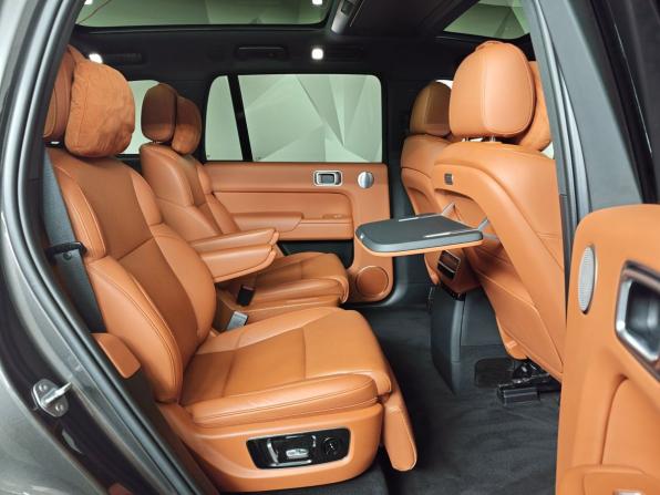 Li Auto (Lixiang) L9 I с пробегом 2024 года, цена 6 100 000 рублей, 73522 км, внедорожник, Автокод Объявления
