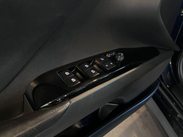 Toyota Camry VIII (XV70) с пробегом 2018 года, цена 2 640 000 рублей, 69938 км, седан, Автокод Объявления