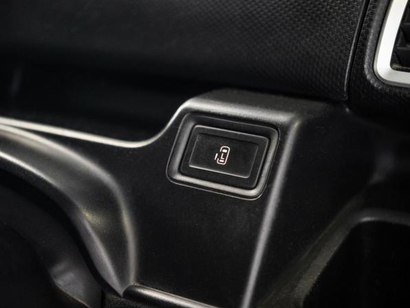 Suzuki Solio III с пробегом 2019 года, цена 965 000 рублей, 97695 км, микровэн, Автокод Объявления
