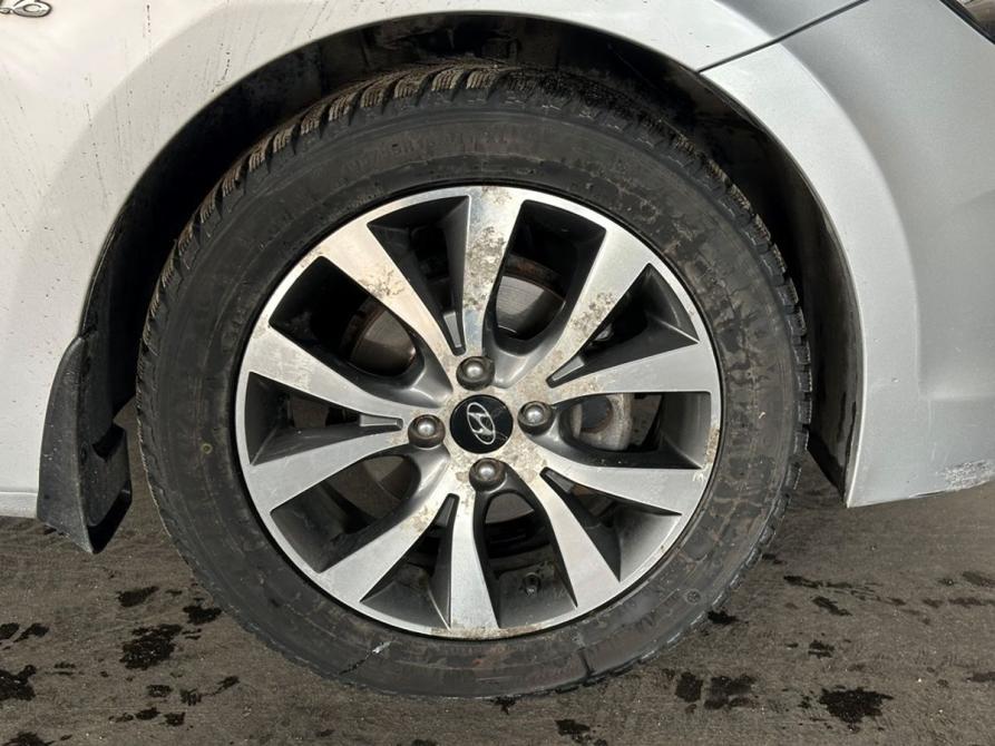 Hyundai Solaris I Рестайлинг Москва  - изображение 19