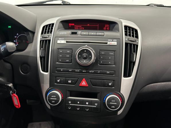 Kia Ceed I Рестайлинг с пробегом 2011 года, цена 699 000 рублей, 134237 км, хэтчбек, Автокод Объявления
