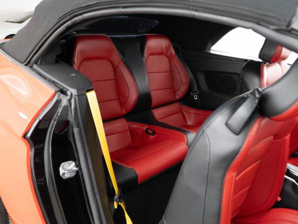 Ford Mustang VI Рестайлинг с пробегом 2021 года, цена 3 799 077 рублей, 73096 км, кабриолет, Автокод Объявления