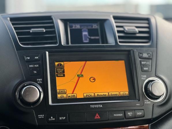 Toyota Highlander II (XU40) Рестайлинг с пробегом 2012 года, цена 1 699 000 рублей, 198000 км, внедорожник, Автокод Объявления