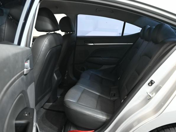 Hyundai Avante VI Рестайлинг с пробегом 2019 года, цена 1 900 000 рублей, 38964 км, седан, Автокод Объявления