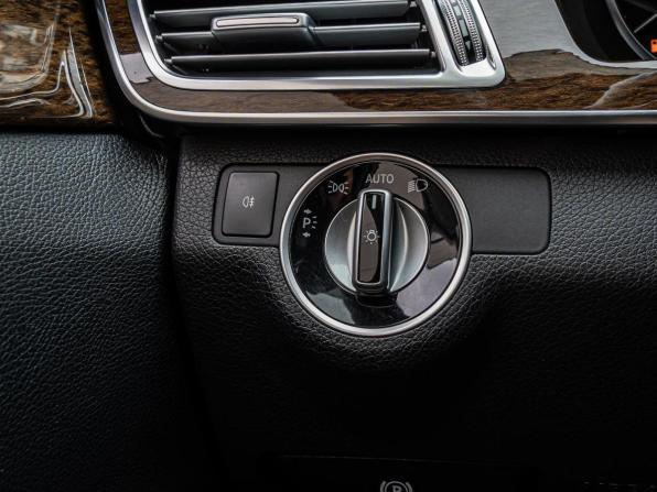 Mercedes-Benz E-Класс IV (W212 S212 C207) Рестайлинг с пробегом 2013 года, цена 2 180 000 рублей, 219457 км, седан, Автокод Объявления