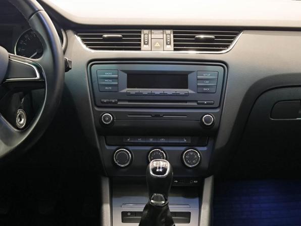 Skoda Octavia III (A7) с пробегом 2013 года, цена 830 000 рублей, 246114 км, лифтбек, Автокод Объявления