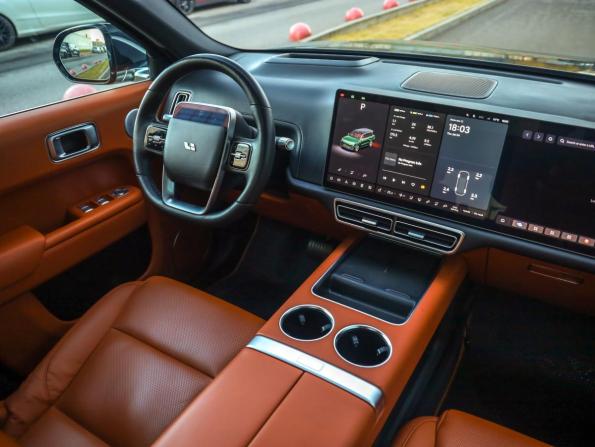 Li Auto (Lixiang) L9 I с пробегом 2023 года, цена 5 999 000 рублей, 61352 км, внедорожник, Автокод Объявления