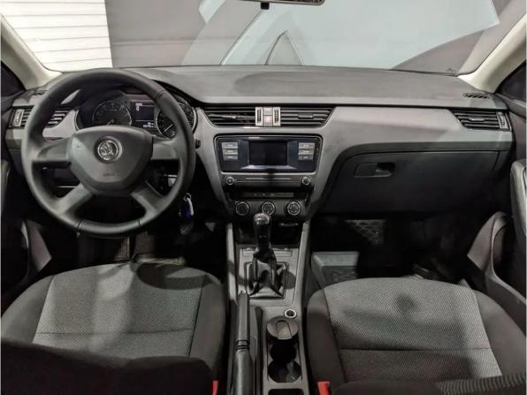 Skoda Octavia III (A7) с пробегом 2014 года, цена 945 000 рублей, 233511 км, лифтбек, Автокод Объявления