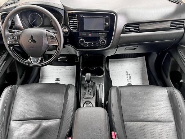 Mitsubishi Outlander III Рестайлинг 2 с пробегом 2016 года, цена 1 795 000 рублей, 137636 км, внедорожник, Автокод Объявления