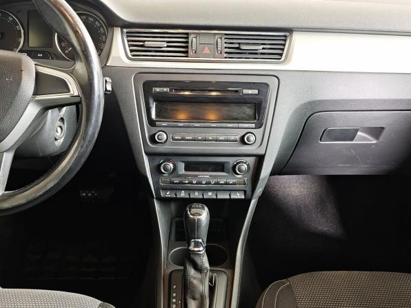 Skoda Rapid I с пробегом 2014 года, цена 825 000 рублей, 139105 км, лифтбек, Автокод Объявления