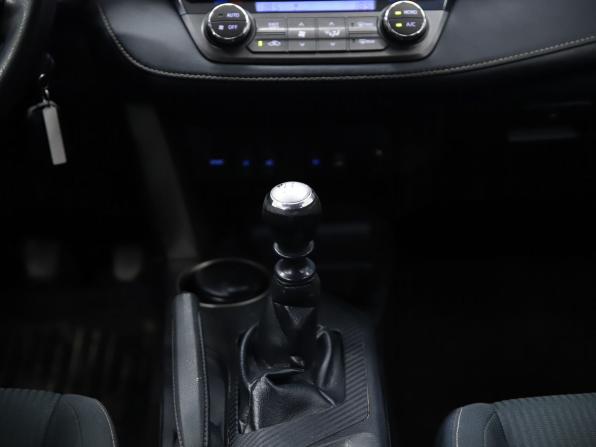 Toyota RAV4 IV (XA40) с пробегом 2014 года, цена 1 790 000 рублей, 251527 км, внедорожник, Автокод Объявления