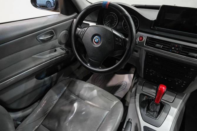 BMW 3 серии V (E90/E91/E92/E93) с пробегом 2005 года, цена 929 000 рублей, 31000 км, седан, Автокод Объявления