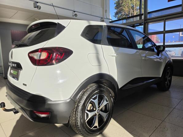 Renault Kaptur I с пробегом 2019 года, цена 1 319 000 рублей, 180000 км, внедорожник, Автокод Объявления