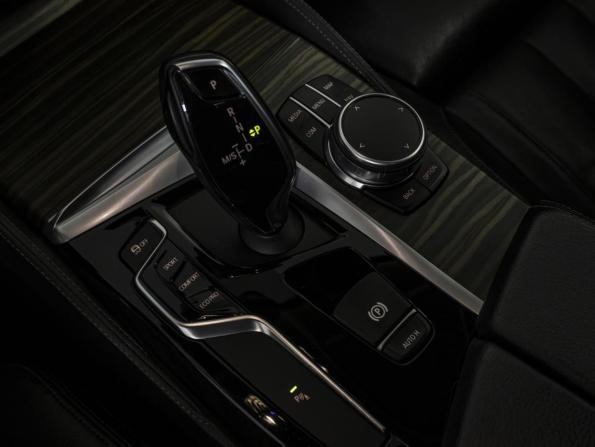 BMW 5 серии VII (G30/G31/G38) с пробегом 2017 года, цена 3 199 000 рублей, 146763 км, седан, Автокод Объявления