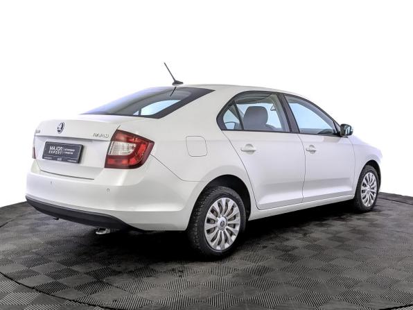 Skoda Rapid I Рестайлинг с пробегом 2019 года, цена 1 350 000 рублей, 99438 км, лифтбек, Автокод Объявления
