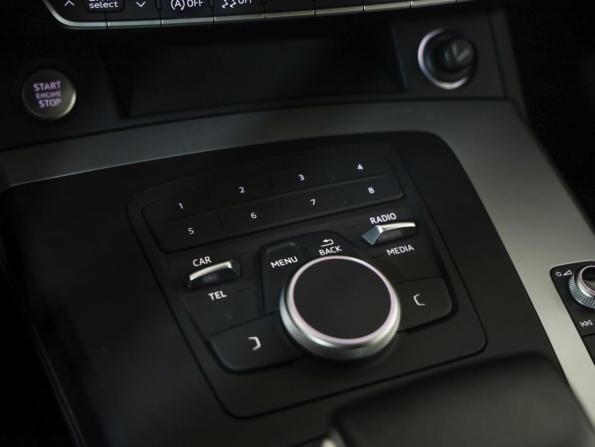 Audi Q5 II (FY) с пробегом 2017 года, цена 2 499 000 рублей, 138000 км, внедорожник, Автокод Объявления