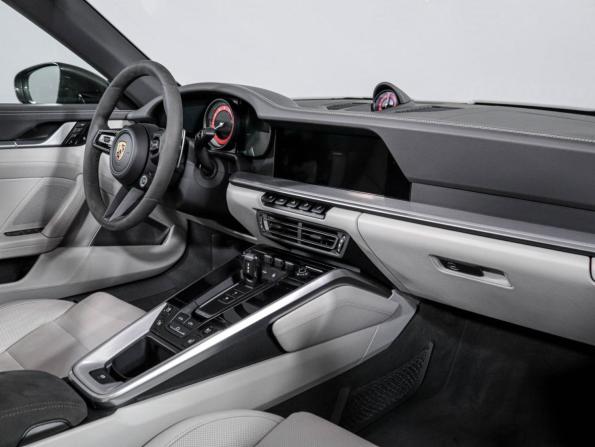 Porsche 911 VIII (992) с пробегом 2021 года, цена 15 750 000 рублей, 26807 км, кабриолет, Автокод Объявления