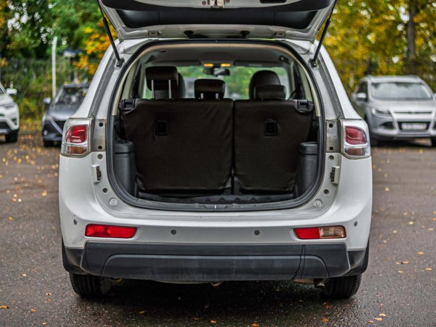 Mitsubishi Outlander III Рестайлинг Санкт-Петербург  - изображение 12