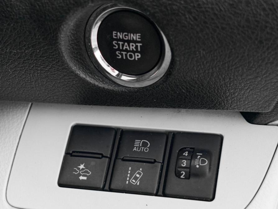 Toyota Sienta II Екатеринбург  - изображение 19
