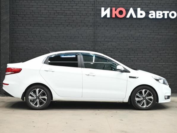 Kia Rio III Рестайлинг с пробегом 2017 года, цена 900 000 рублей, 206328 км, седан, Автокод Объявления