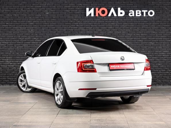 Skoda Octavia III (A7) Рестайлинг с пробегом 2019 года, цена 1 480 000 рублей, 171092 км, лифтбек, Автокод Объявления