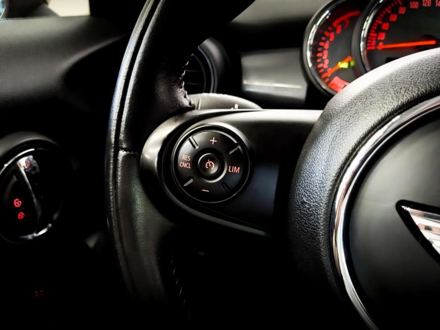 Mini Hatch III (F55/F56) Москва  - изображение 24