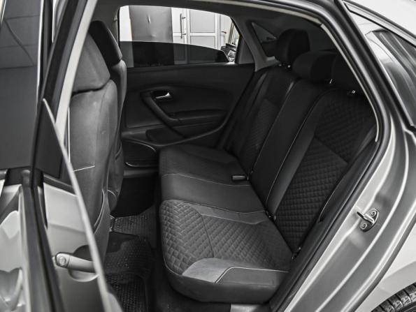 Volkswagen Polo V Рестайлинг с пробегом 2018 года, цена 1 228 000 рублей, 158273 км, седан, Автокод Объявления