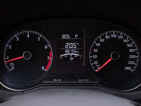 Volkswagen Polo V Рестайлинг с пробегом 2016 года, цена 990 000 рублей, 182152 км, седан, Автокод Объявления