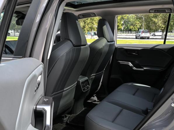 Toyota RAV4 VI (XA60) с пробегом 2026 года, цена 4 500 000 рублей, 727 км, внедорожник, Автокод Объявления