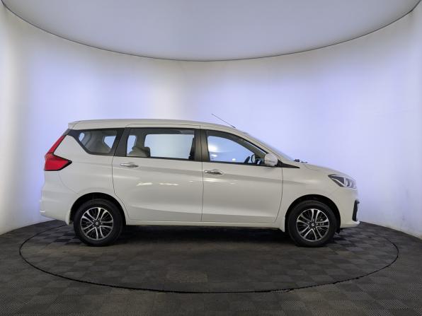 Suzuki Ertiga II Рестайлинг с пробегом 2023 года, цена 2 050 000 рублей, 46766 км, компактвэн, Автокод Объявления