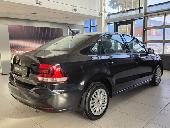 Volkswagen Polo V Рестайлинг с пробегом 2017 года, цена 899 000 рублей, 203914 км, седан, Автокод Объявления