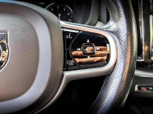 Volvo XC60 II с пробегом 2018 года, цена 3 150 000 рублей, 120630 км, внедорожник, Автокод Объявления